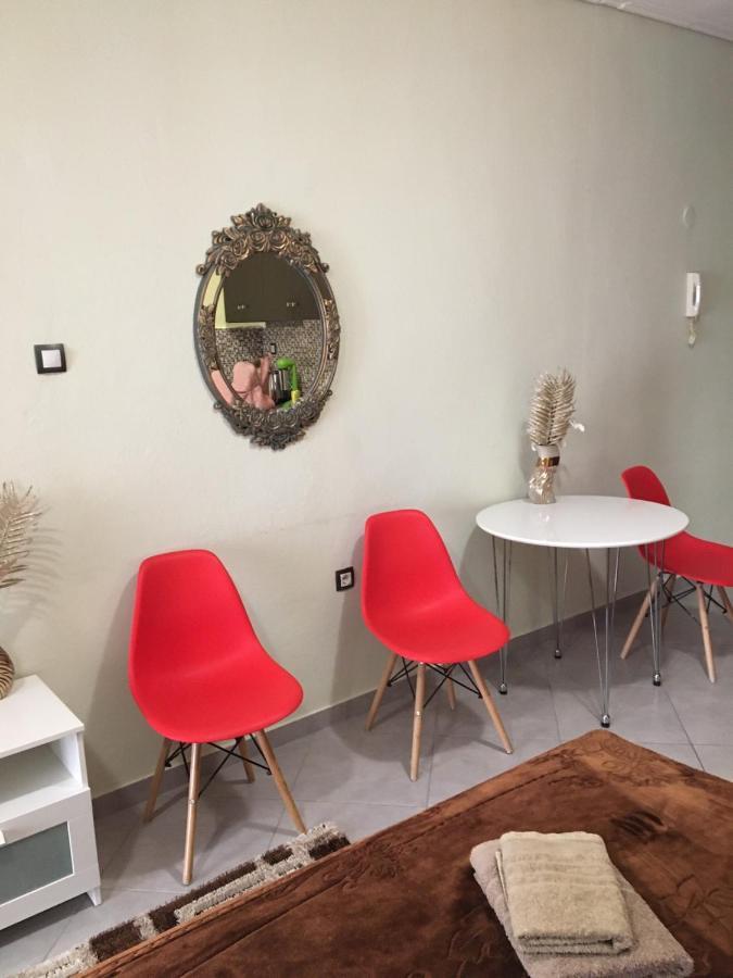 G M 1 Rooms Kentro In The Heart Of The City Лариса Екстериор снимка