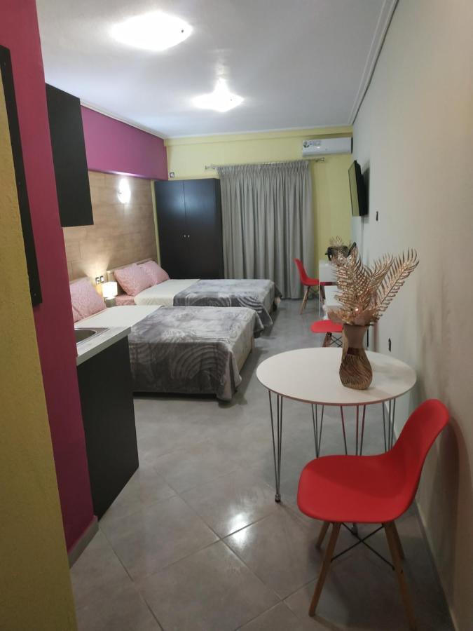 G M 1 Rooms Kentro In The Heart Of The City Лариса Екстериор снимка